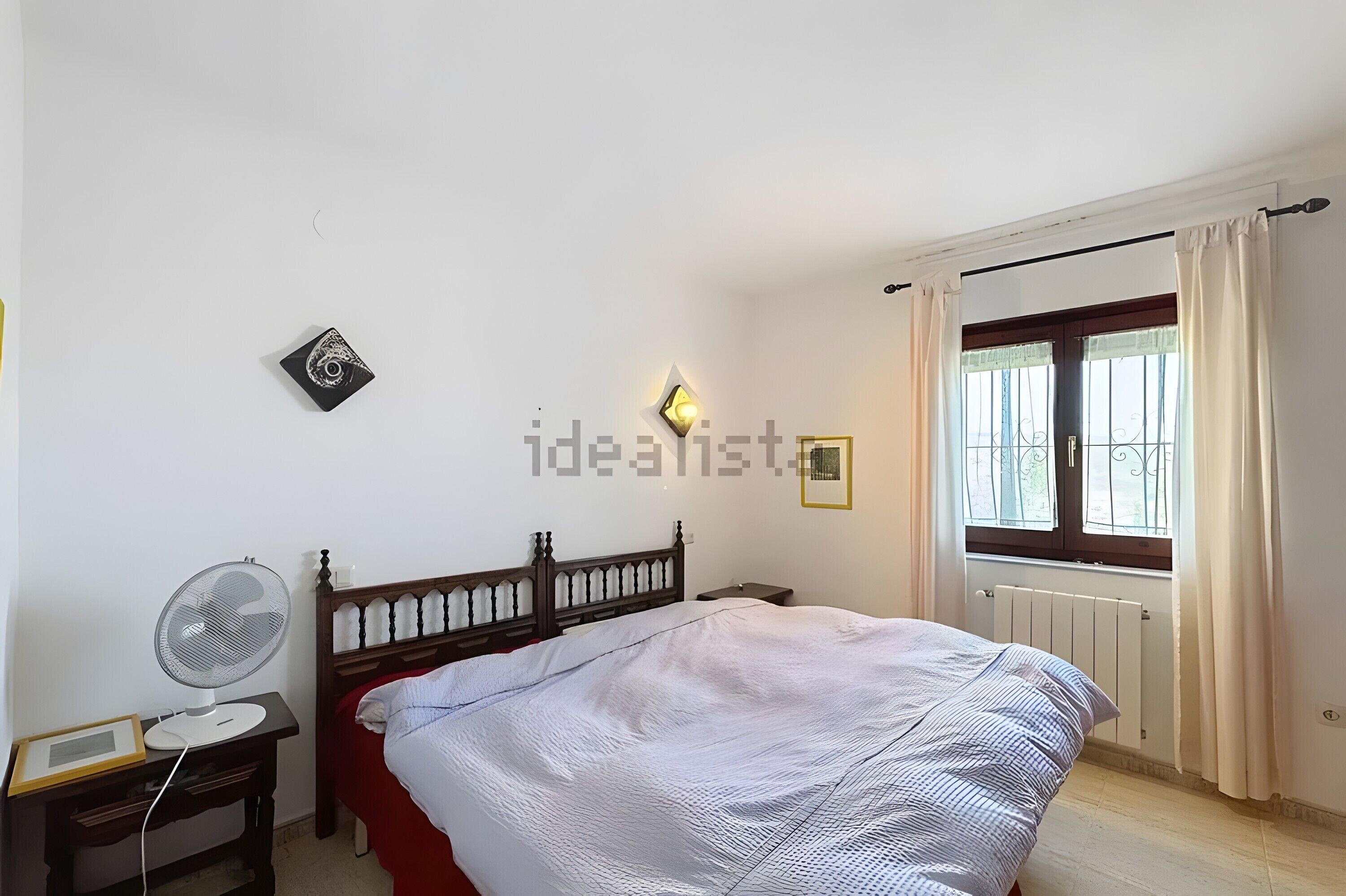 Strykejern/-brett og sengetøy