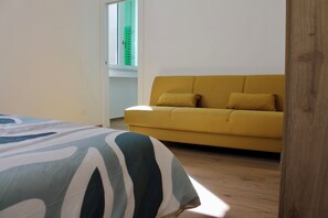 1 habitación, tabla de planchar con plancha, wifi gratis y ropa de cama 