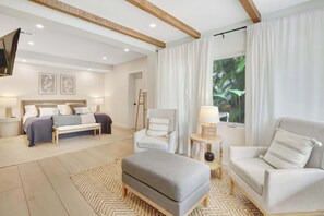 4 عدّة غرف نوم ومكواة/لوح كي وواي فاي وملاءات أسرّة