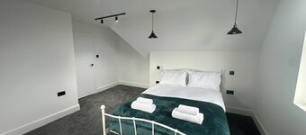 Dippen Hall Charm - Minutes From London Gatwick