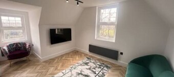 Dippen Hall Charm - Minutes From London Gatwick