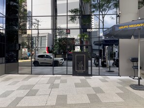 การตกแต่งภายนอก