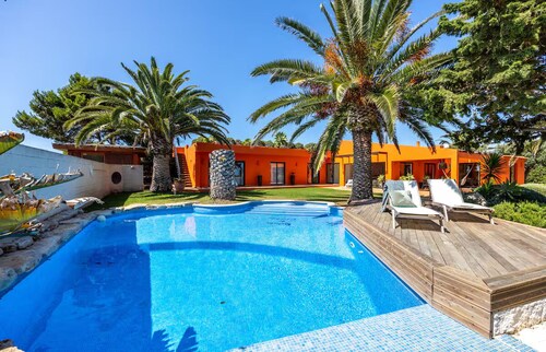 Cercado Luxury Villa - Swimming Pool, Tennis and Lots of Sun