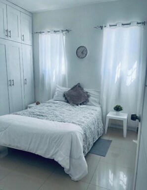 2 quartos, ferros/tábuas de passar roupa, Wi-Fi de cortesia