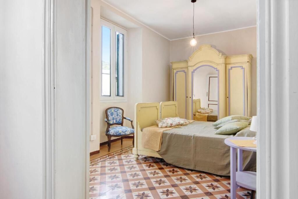 Chambre double, balcon, vue sur le jardin