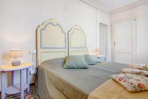 Unclassified image, 5 of 36, button - Casa Ortensia Blu (Maslianico)