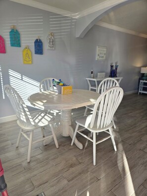 Dining - Coastal Whispers By the Sand (Indian Shores)