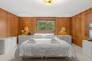 5 slaapkamers, een bureau, wifi, beddengoed