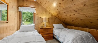 Lakefront Brainerd Cabin w Deck, Fire Pit!