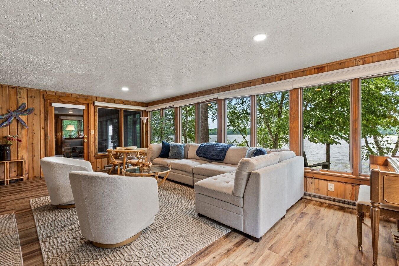 Lakefront Brainerd Cabin W Deck, Fire Pit! - Brainerd, MN