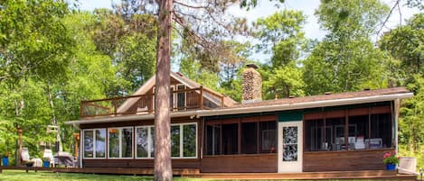 المنشأة من الخارج