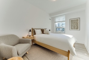 Family Condo, Patio - Friday Harbour Resort (Innisfil)