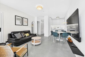 TV, offices - Paraiso Sea Breeze Suite (Adeje)
