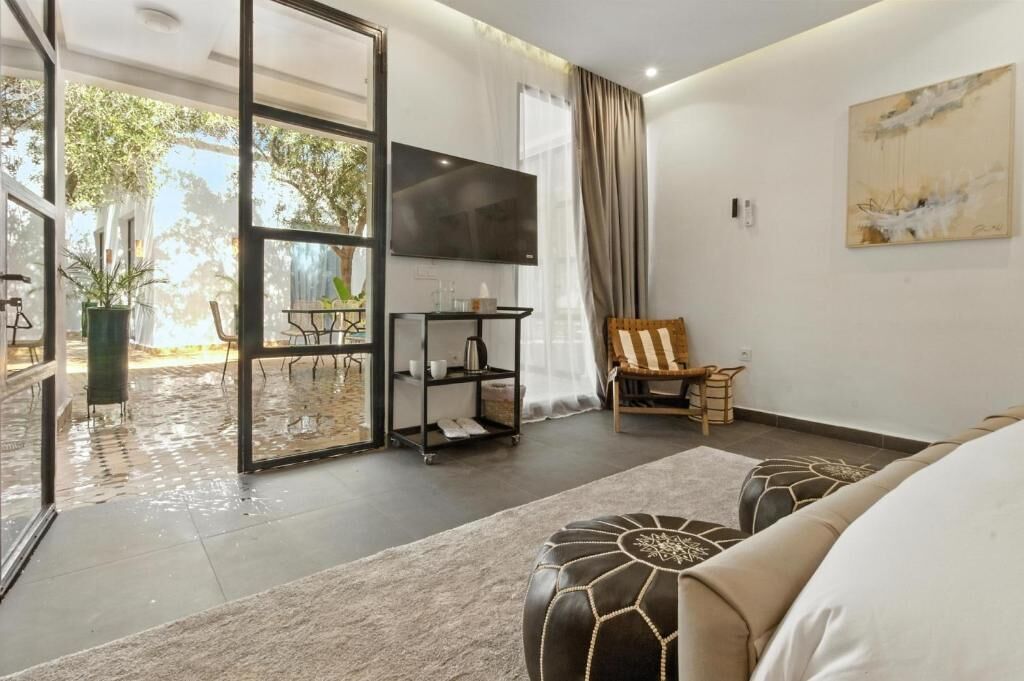 Deluxe tweepersoonskamer, balkon, uitzicht op binnenplaats | Gratis wifi