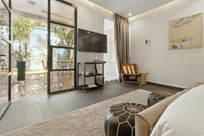 Deluxe Double Room, Balcony, Courtyard View | Free WiFi