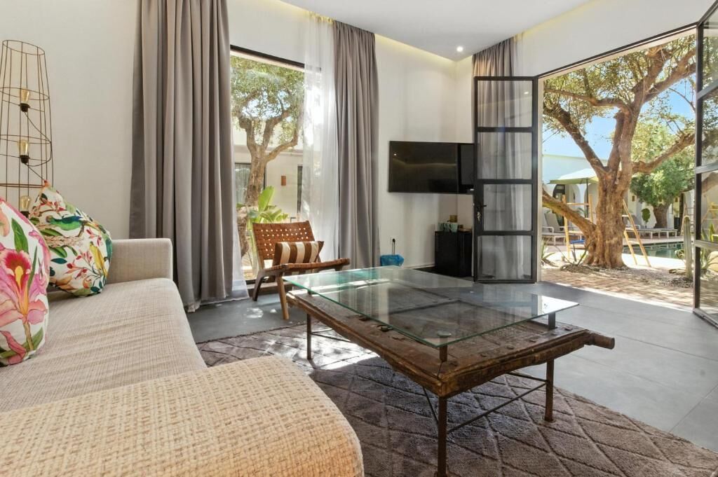 Deluxe Double Room, Balcony, Courtyard View | Ruang tamu