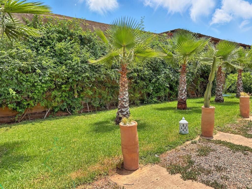 Chambre Double Deluxe, balcon, vue cour intérieure | Enceinte de l’hébergement