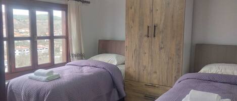 Family House, Kitchen, City View | Free WiFi