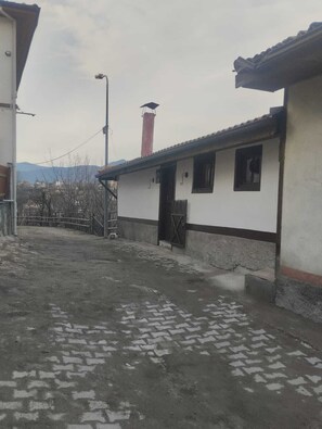 Family House, City View, Garden Area | Property grounds - Minihome Konak (Safranbolu)