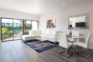 Televisión y estéreo