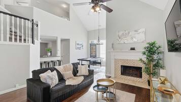 Casa, patio | Zona de estar