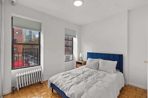 2 bedrooms, iron/ironing board, free WiFi, bed sheets - 89-3FS Newly Furnished 2 Bedrooms UES (New York)