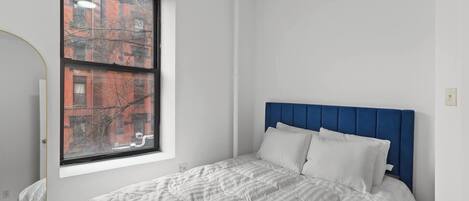 2 bedrooms, iron/ironing board, WiFi (free), bed sheets