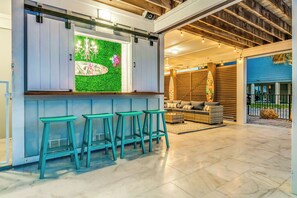 Lobby - Private heated POOL and Hot Tub. 5 min walk2beach (Gulf Shores)