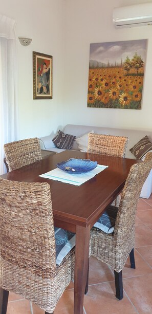 Dining - Very close to the Cinta beach house with large lawn garden. (San Teodoro)