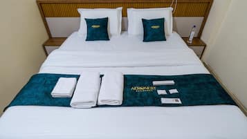 Deluxe Room | Desk, laptop workspace, soundproofing, free WiFi