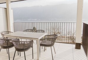 Outdoor dining - ANIMEA SUITES & APARTMENTS OSSIACHER SEE LAKE VIEW APARTMENTS (Annenheim)