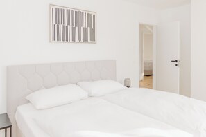 2 makuuhuonetta, silitysrauta/-lauta, Wi-Fi, vuodevaatteet