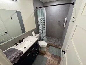 Een douche, een haardroger