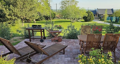 Voll ausgestattetes Haus in ruhiger Lage in der NĂ€he von Pecs, Harkany, Villany