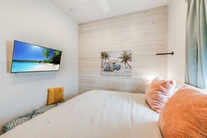 4 bedrooms, free WiFi, bed sheets - Private Pool|Pets Welcome|Walk to Beach! (Port Aransas)