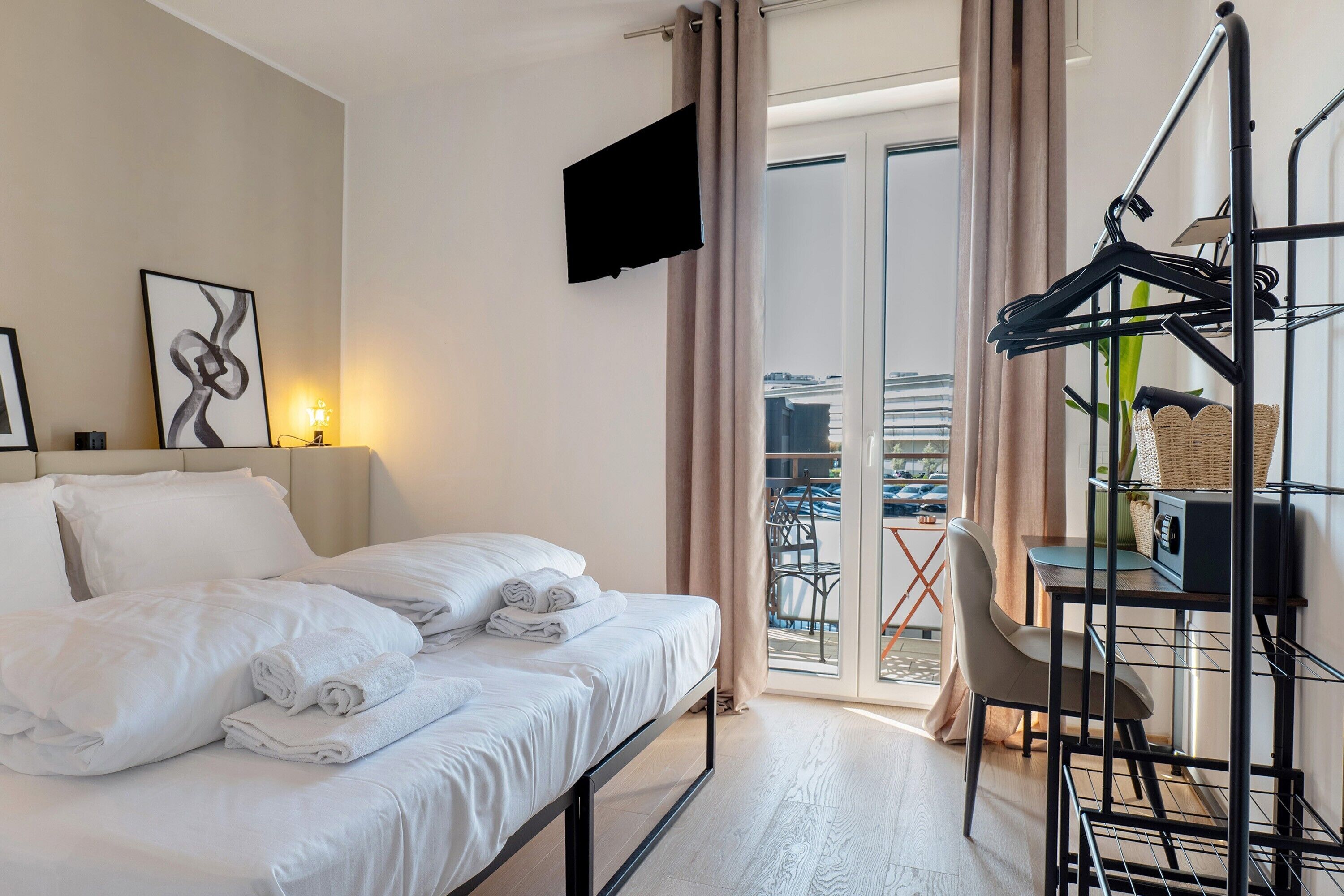 1 bedroom, WiFi, bed sheets