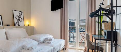 1 bedroom, WiFi, bed sheets