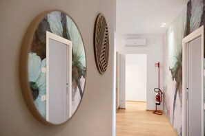 Interior - Suite Verona – Wi-Fi and Air Conditioning (Verona)