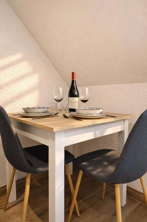 Dining - Cozy urban escape – Rue Nationale (Tours)