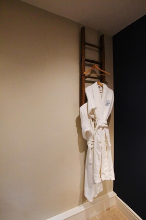 Miscellaneous - The Hayloft (Holt Heath)