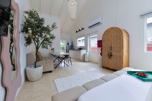 Interior - Moderne studio Sea met zwembad en centraal gelegen (Noord)