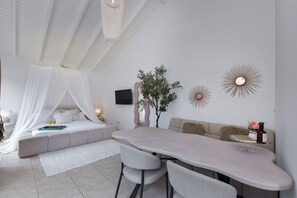 Iron/ironing board, WiFi - Moderne studio Sea met zwembad en centraal gelegen (Noord)