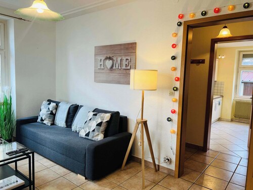 GF Central 2 BR w/ Living room + 5mn from Basel