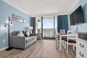 TV, offices - Coral Beach Getaway, Oceanfront Pools & Lazy River (Myrtle Beach)