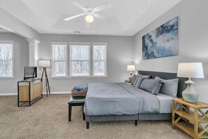 5 habitaciones, escritorio, tabla de planchar con plancha y wifi 