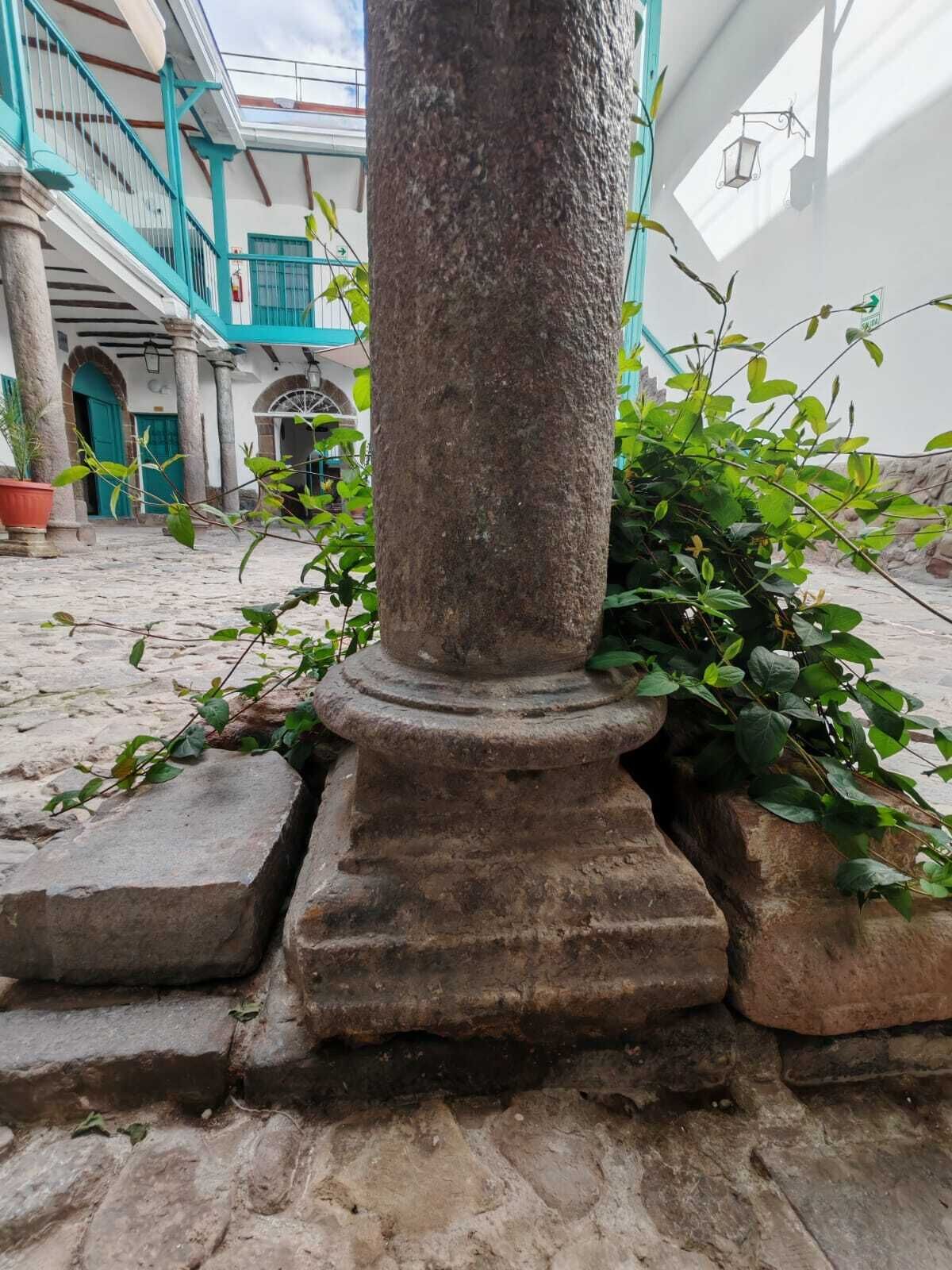 تفاصيل الفندق من الخارج