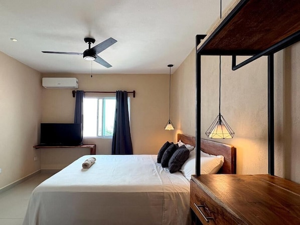 Comfort Double Room | Desk, laptop workspace, free WiFi - Vica Mayan Guesty House - By Aloja (Mérida)
