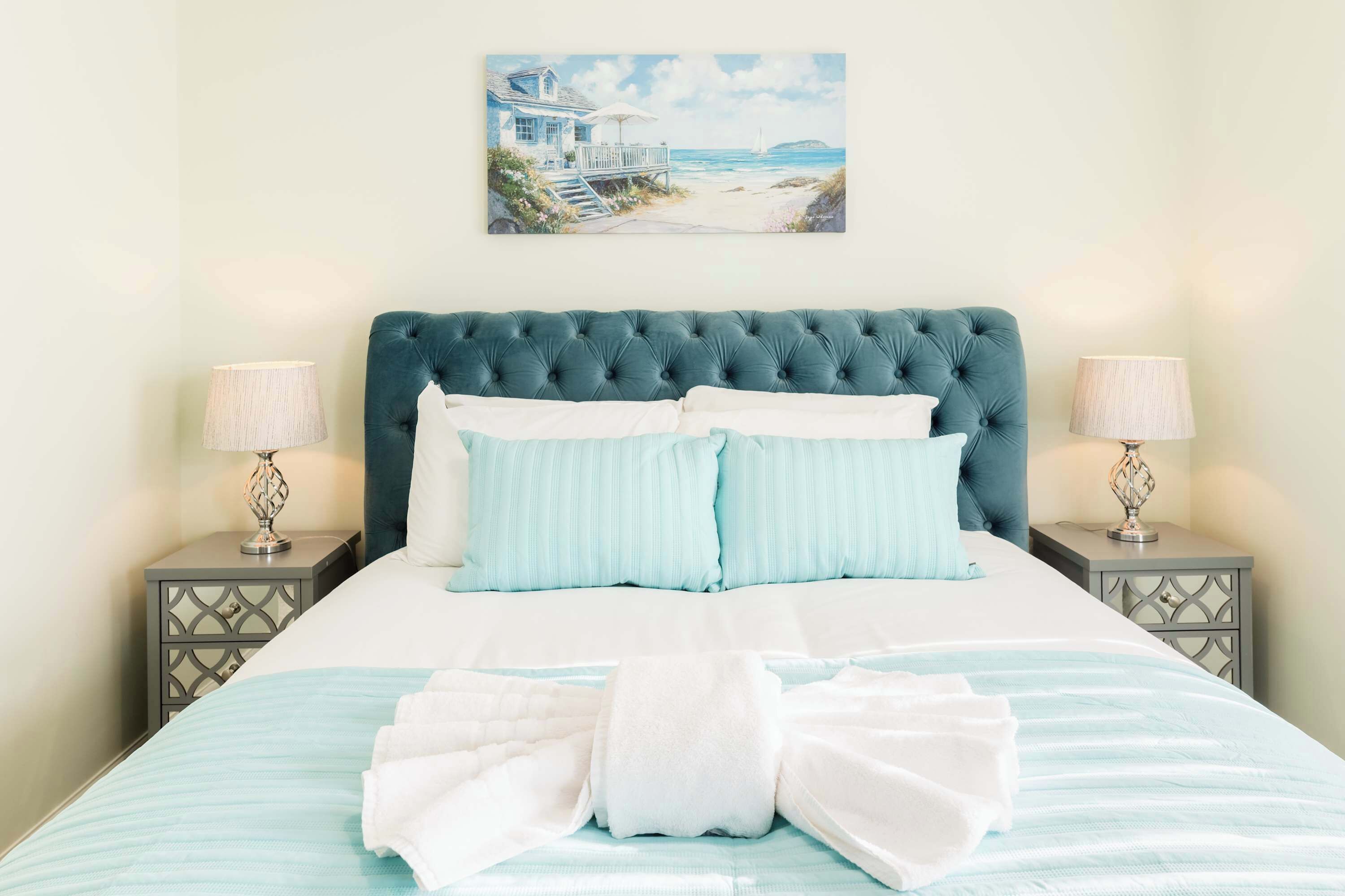 4 bedrooms, desk, iron/ironing board, WiFi