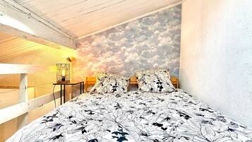 1 bedroom, internet, bed sheets