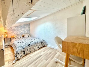 1 bedroom, Internet, bed sheets - Le Nid Douillet, close to town centre/university (Nîmes)